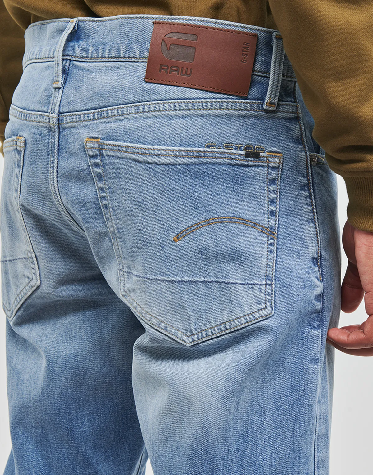 3301 Regular Tapered