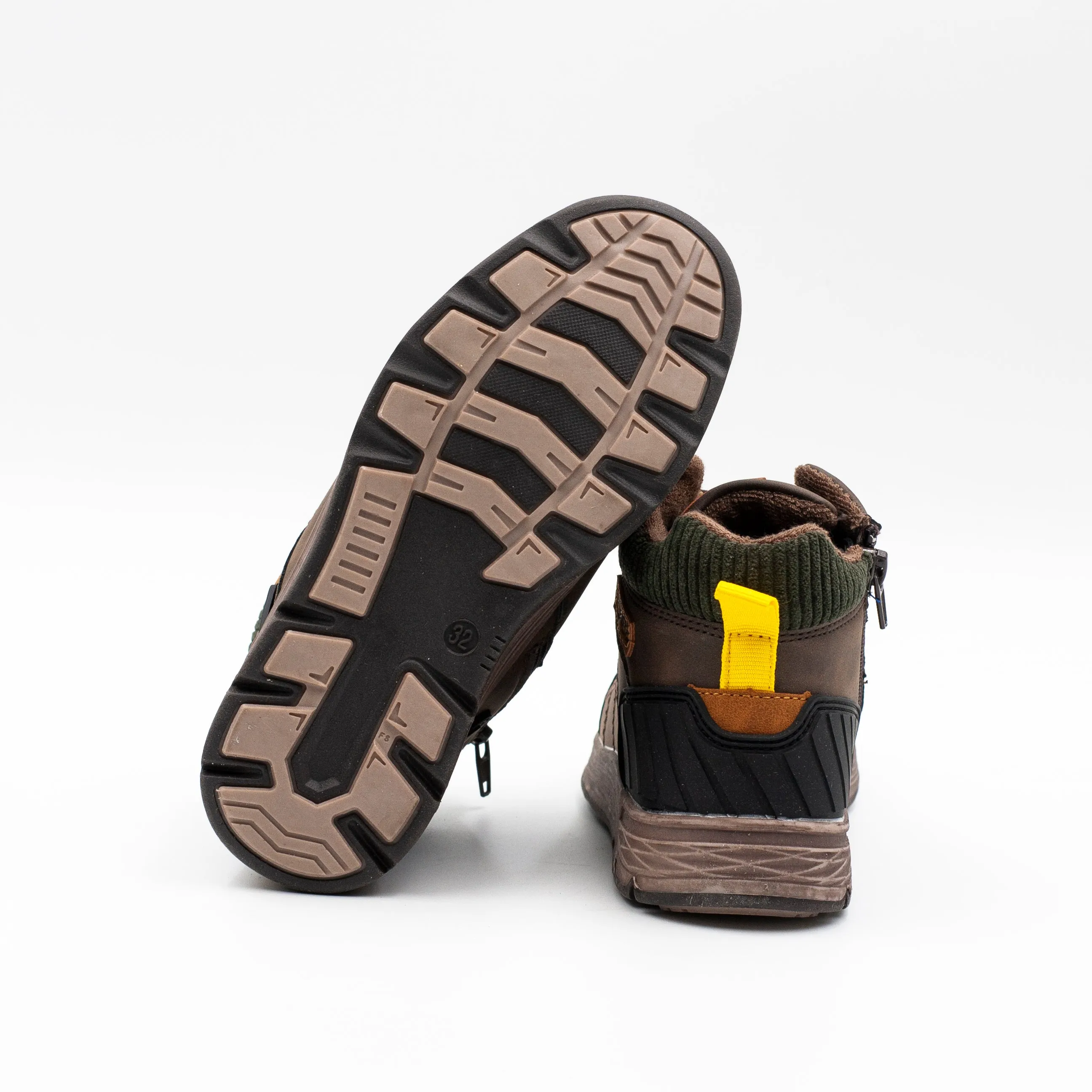Beppi Botin nino con cordon color cafe
