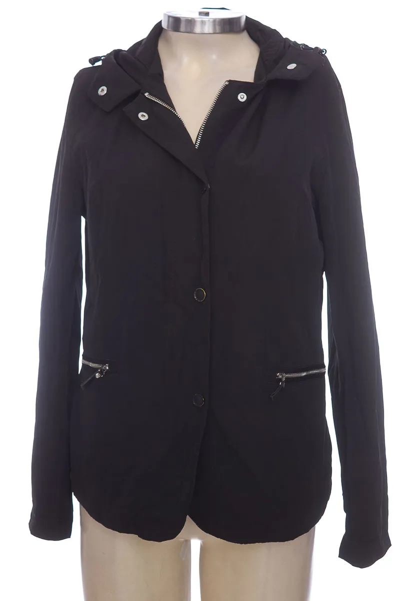 CHAQUETA / ABRIGO COLOR NEGRO  MASSIMO DUTTI