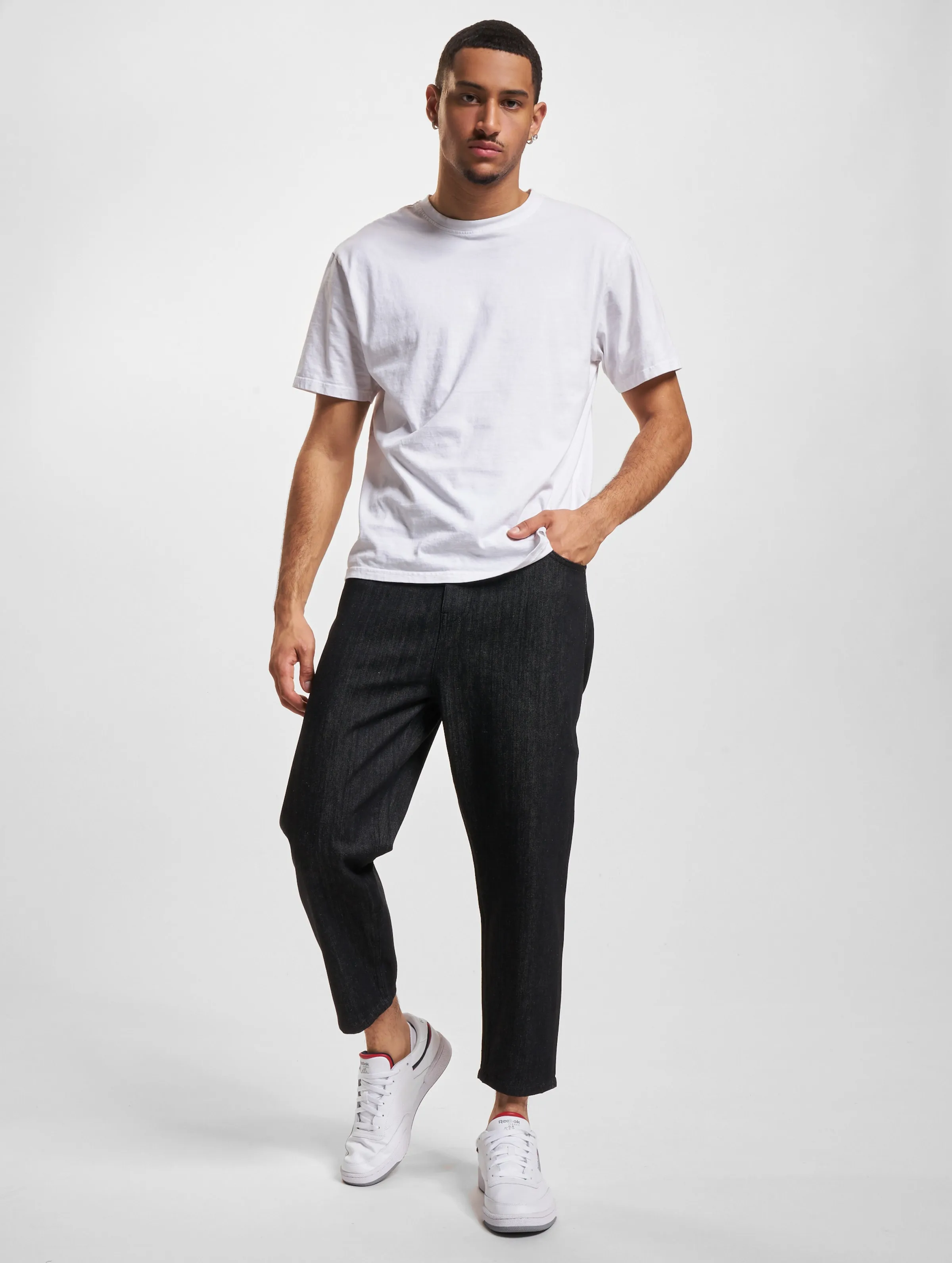 Cropped Tapered