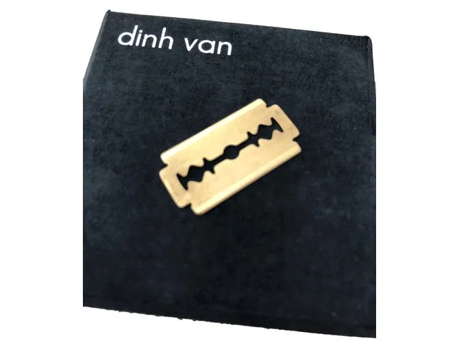 Dinh Van Esposas Dorado 