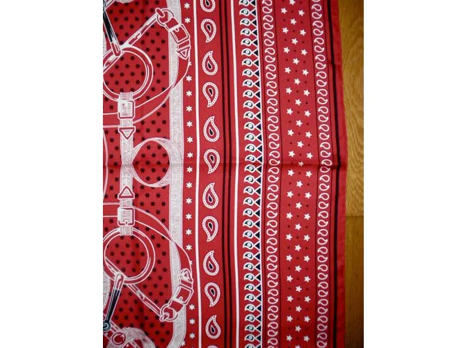 Hermès Bufanda de seda Roja 