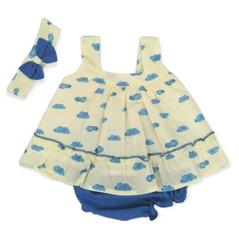 Jesusito para bebé con estampado de nubes