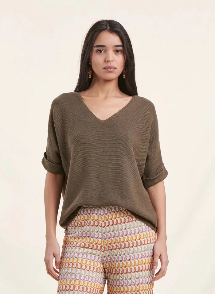 LA FEE MARABOUTEE Top holgado de punto con cuello de pico en verde
