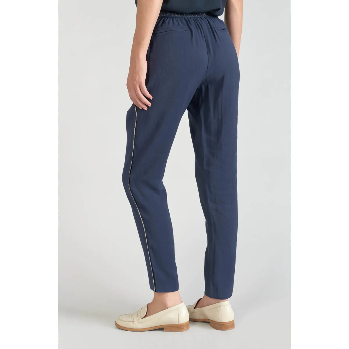 Pantalón carrot REYDEL