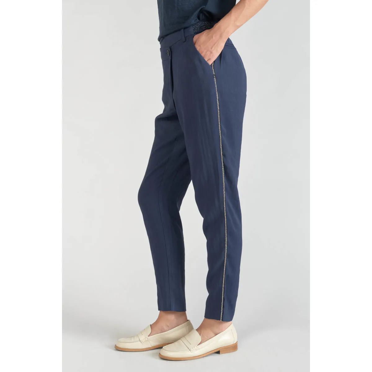 Pantalón carrot REYDEL