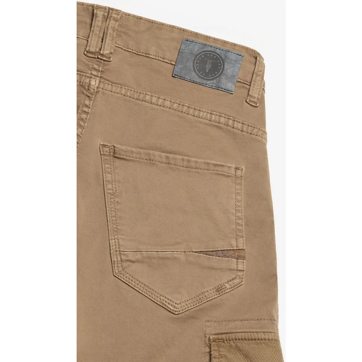 Pantalón carrot TOBATI