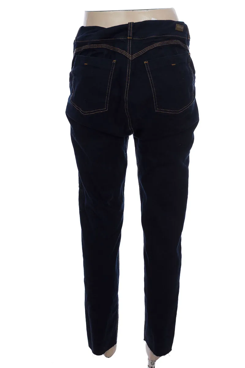 PANTALóN COLOR AZUL  AKYLA