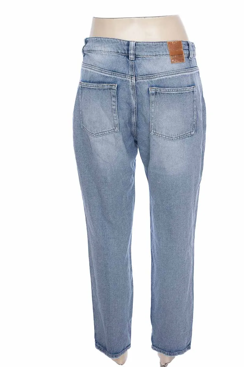PANTALóN COLOR AZUL  RIFLE