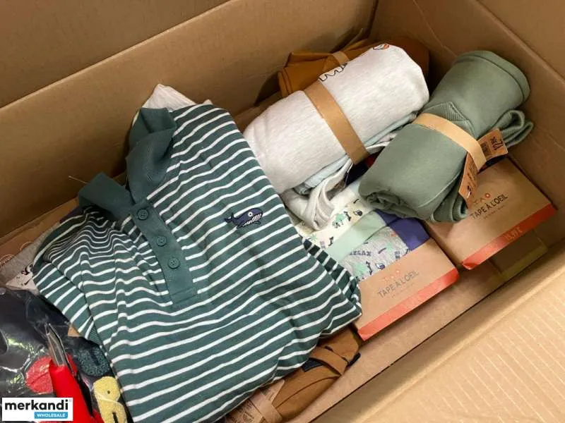 Ropa mixta para niños y bebés de marca francesa