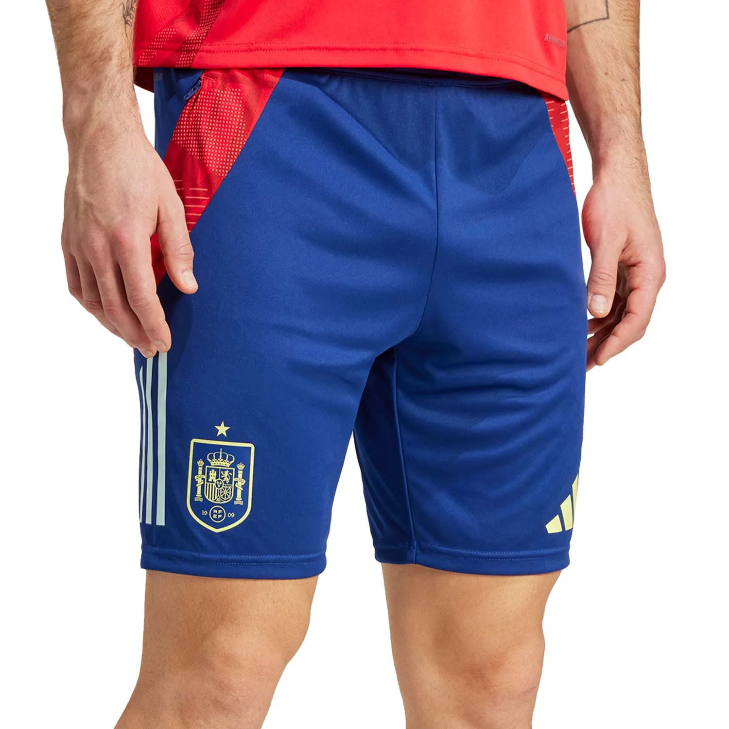 Short adidas España entrenamiento