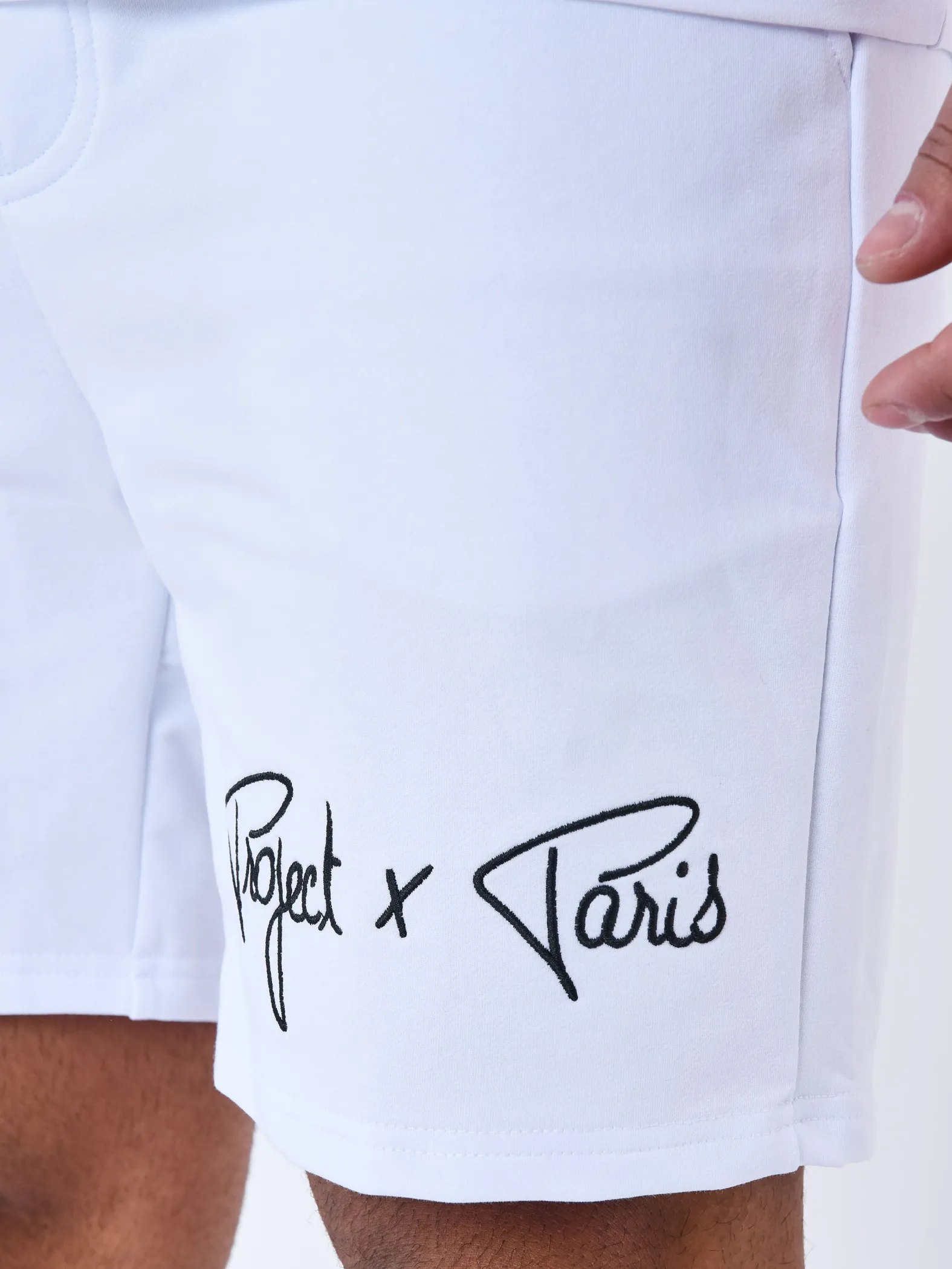 Short Essentials Project X Paris