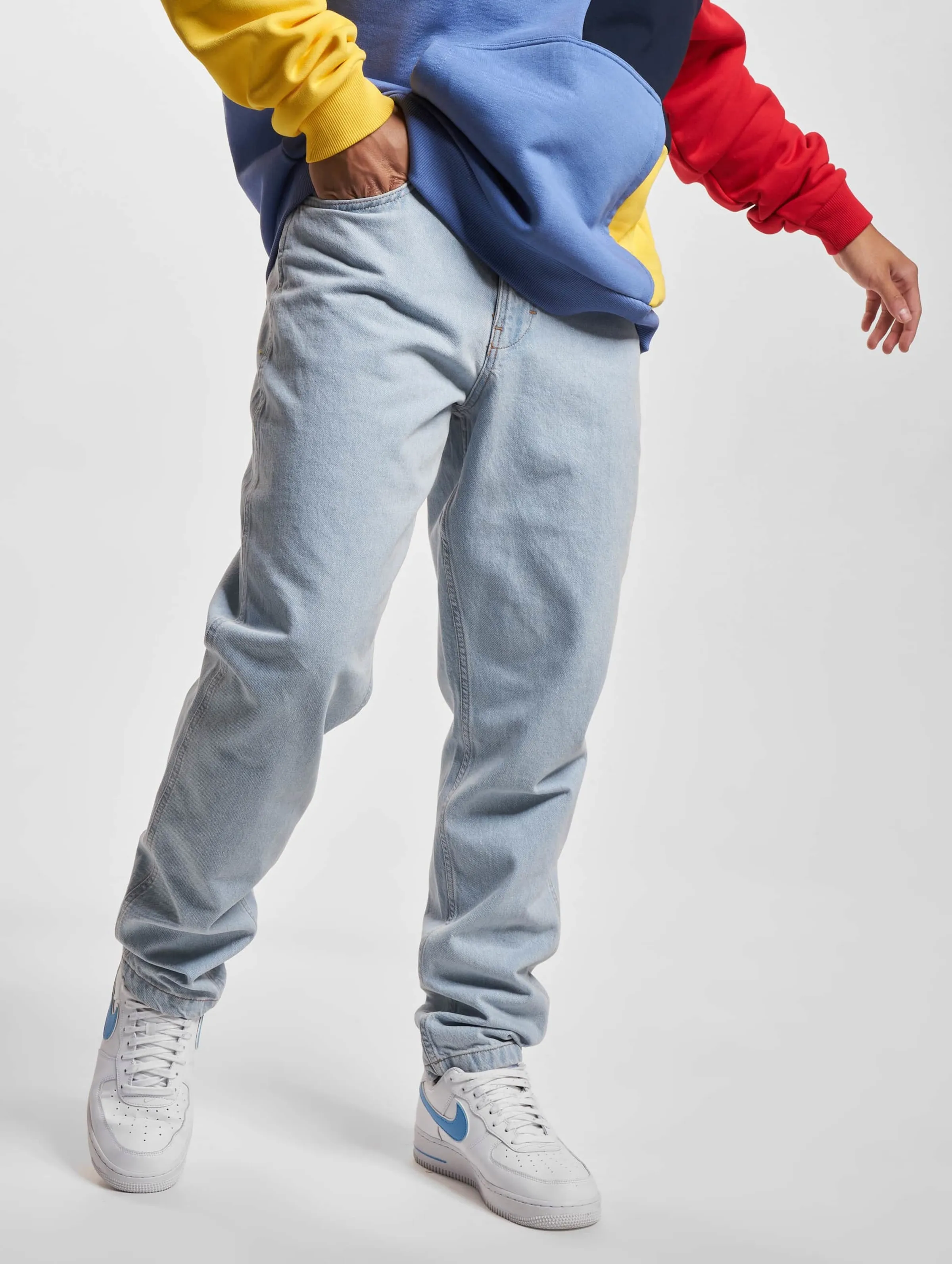Small Signature Tapered Five Pocket