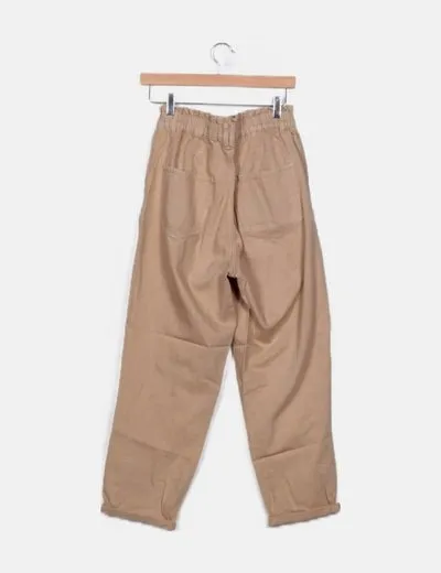 Stradivarius Pantalón beige básico