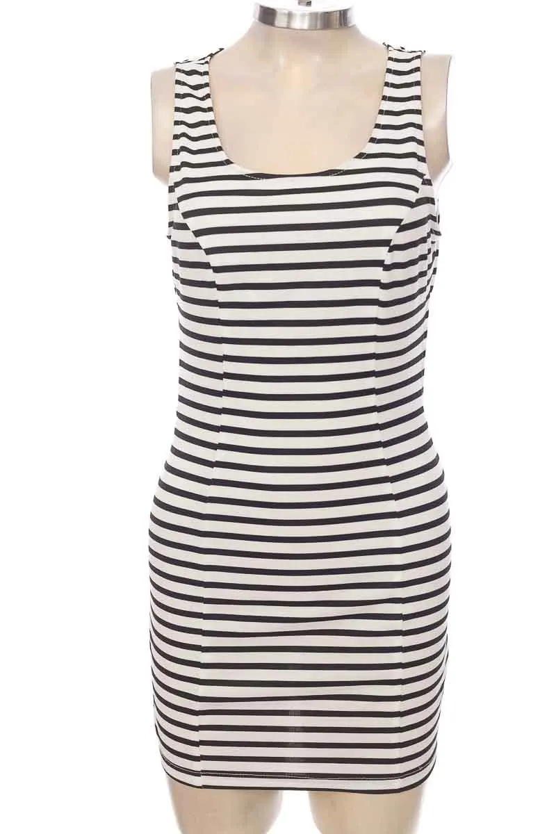 VESTIDO / ENTERIZO COLOR BLANCO  CALS