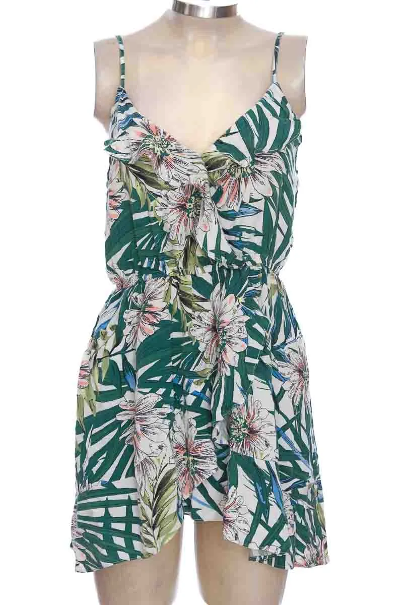 VESTIDO / ENTERIZO COLOR VERDE  MOSSIMO